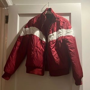Worn once. Size small, puffer jacket